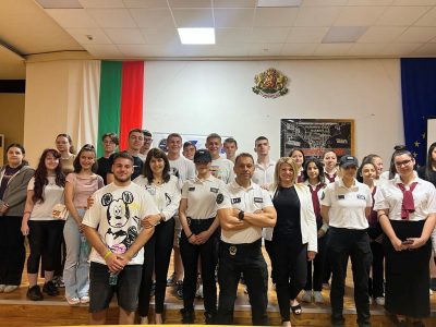 В Плевен се проведе съвместната инициатива „#Не сте сами“, посветена на борбата с наркотиците