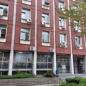 Заради неизготвена съдебно-психиатричната експертиза отложиха дело за опит за подкуп на полицай