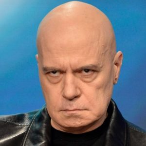 Слави: Когато нападнат шефа на полицията, не е просто криминално престъпление. Държавата да реагира безкомпромисно